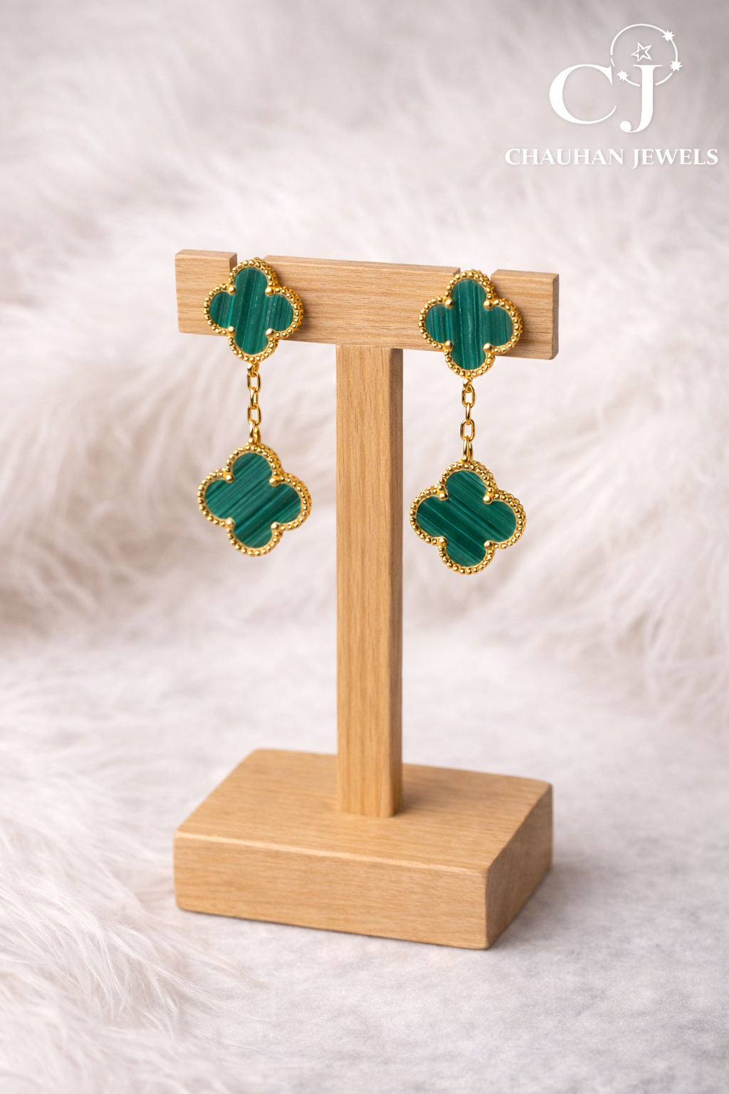 Elegant Vintage Four-Leaf Clover Drop Earrings